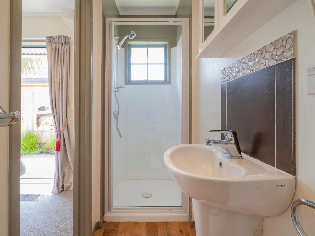 Pipi Dune Villa - Whitianga Holiday Home Buitenkant foto